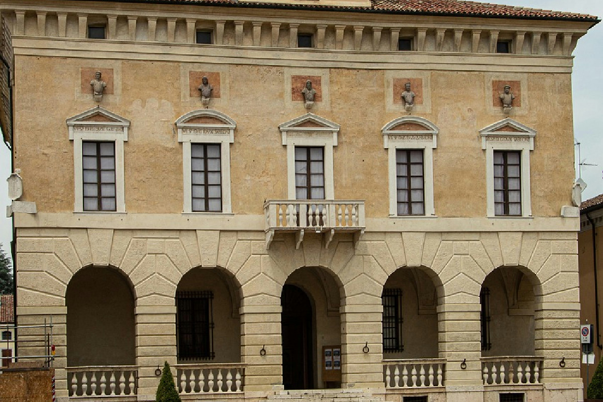 Sabbioneta: la città fortificata tra arte rinascimentale e atmosfere che incantano subito
